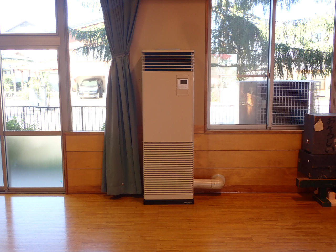 第18号　認定こども園南方幼稚園遊戯室エアコン設置工事