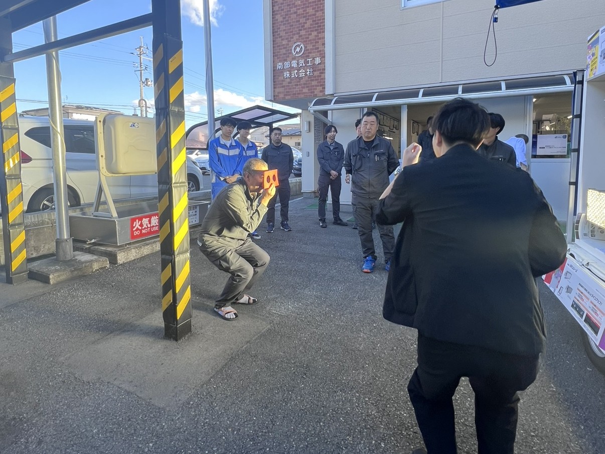 https://nanbudenki.com/panasonic%e6%a7%98%e3%80%80%e3%83%95%e3%83%ab%ef%bc%92%e7%b7%9a%e5%bc%8f%e3%83%aa%e3%83%a2%e3%82%b3%e3%83%b3%e3%82%b9%e3%82%a4%e3%83%83%e3%83%81%e8%ac%9b%e7%bf%92%e4%bc%9a%e3%82%92%e5%ae%9f%e6%96%bd/